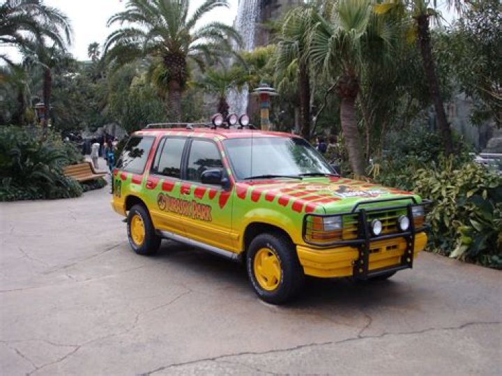 jurassic park car